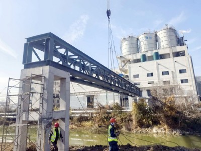 中天智汇安装蒸汽管道迁改项目“抢”出32天超快工期